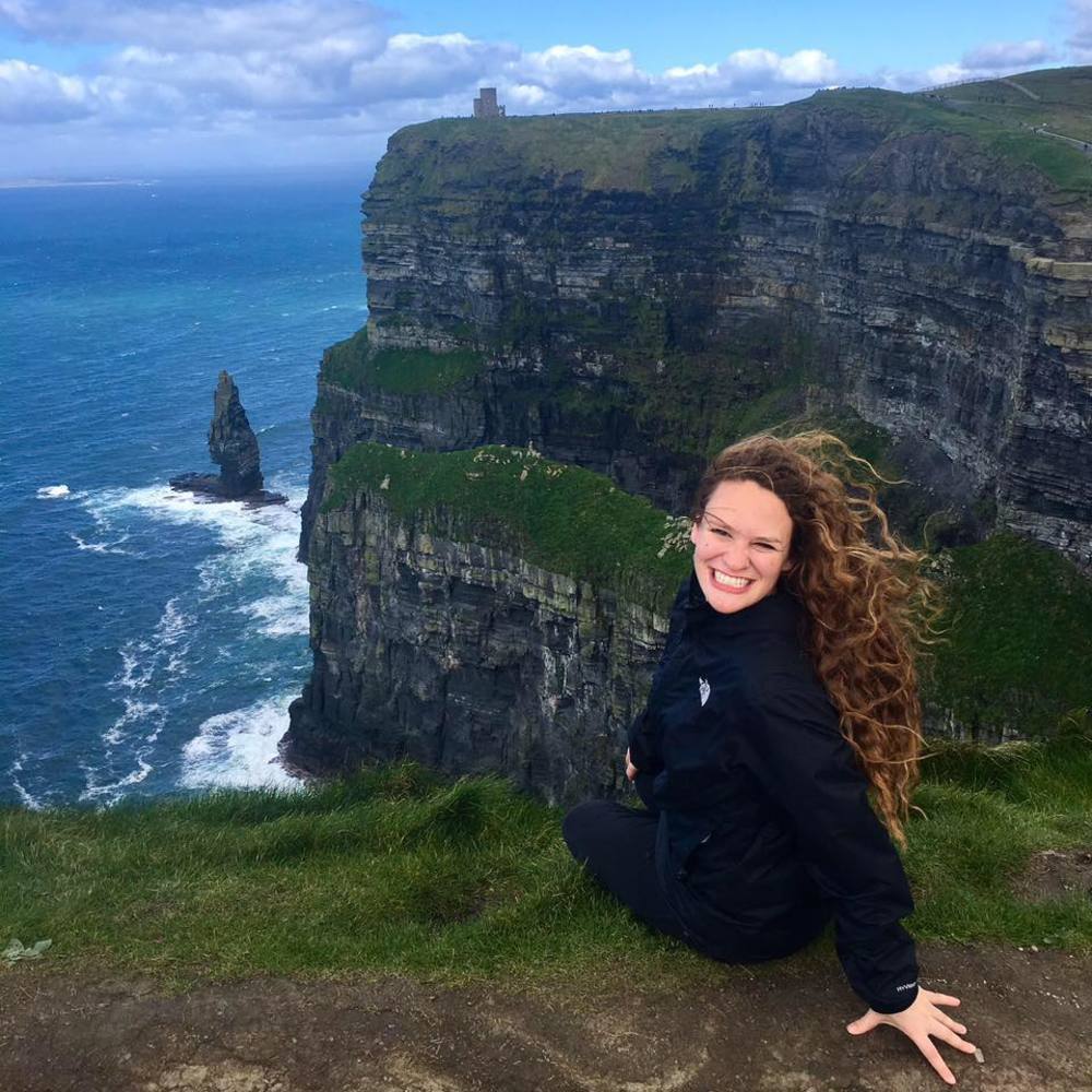 Meet your Posher, Brooke